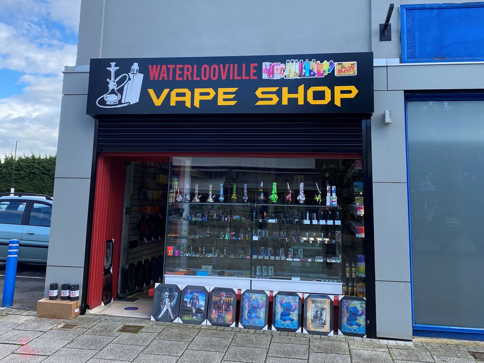 Store front of Waterlooville Vape shop at The Boulevard in Waterlooville